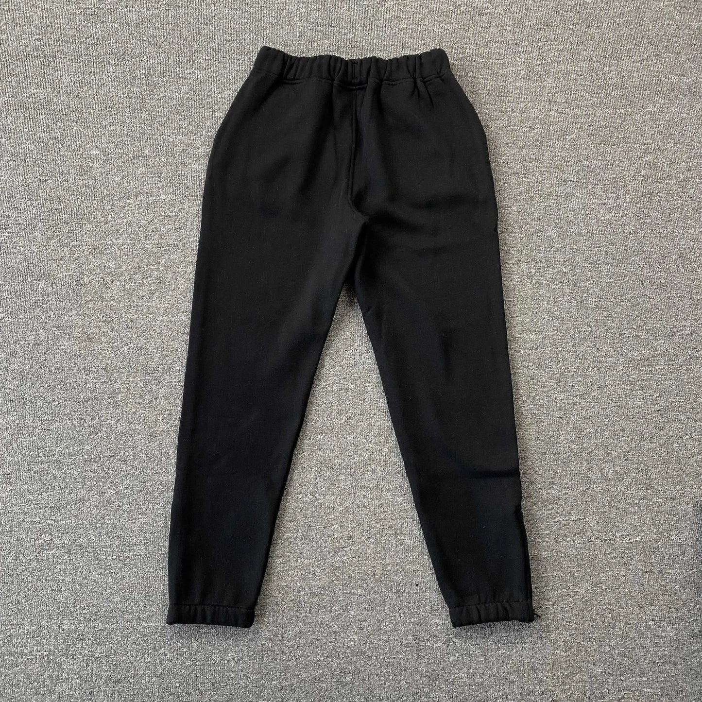 trapstar-chenille-decoded-tracksuit-black-orange-15-Drip Store Argentina