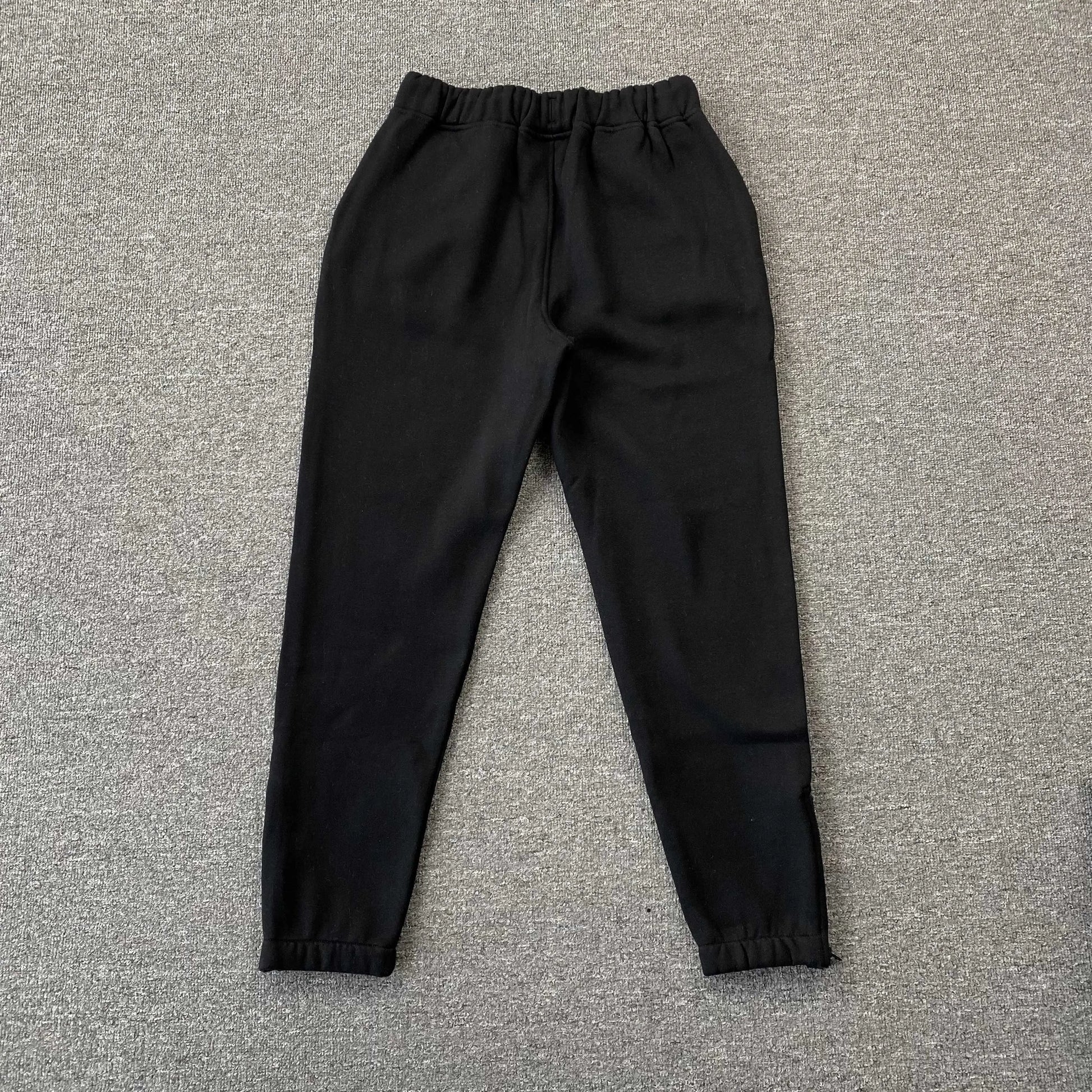 trapstar-chenille-decoded-tracksuit-black-orange-15-Drip Store Argentina