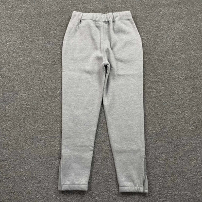 trapstar-chenille-decoded-tracksuit-grey-candy-14-Drip Store Argentina