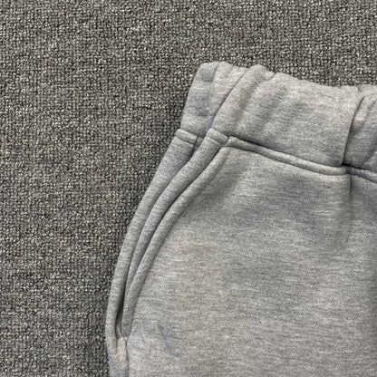 trapstar-chenille-decoded-tracksuit-grey-green-11-Drip Store Argentina