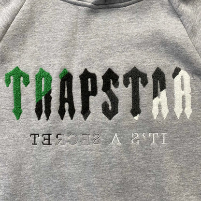 trapstar-chenille-decoded-tracksuit-grey-green-2-Drip Store Argentina