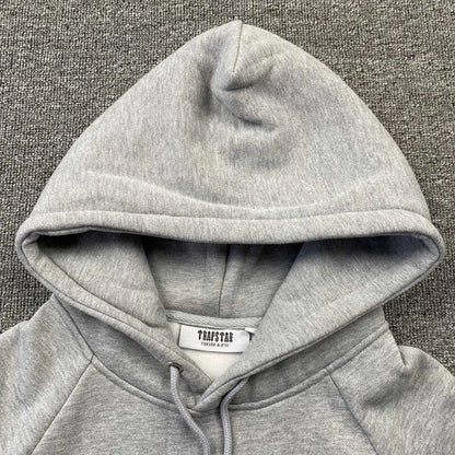 trapstar-chenille-decoded-tracksuit-grey-green-6-Drip Store Argentina