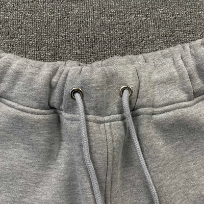 trapstar-chenille-decoded-tracksuit-grey-green-8-Drip Store Argentina