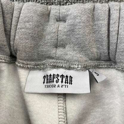 trapstar-chenille-decoded-tracksuit-grey-orange-10-Drip Store Argentina