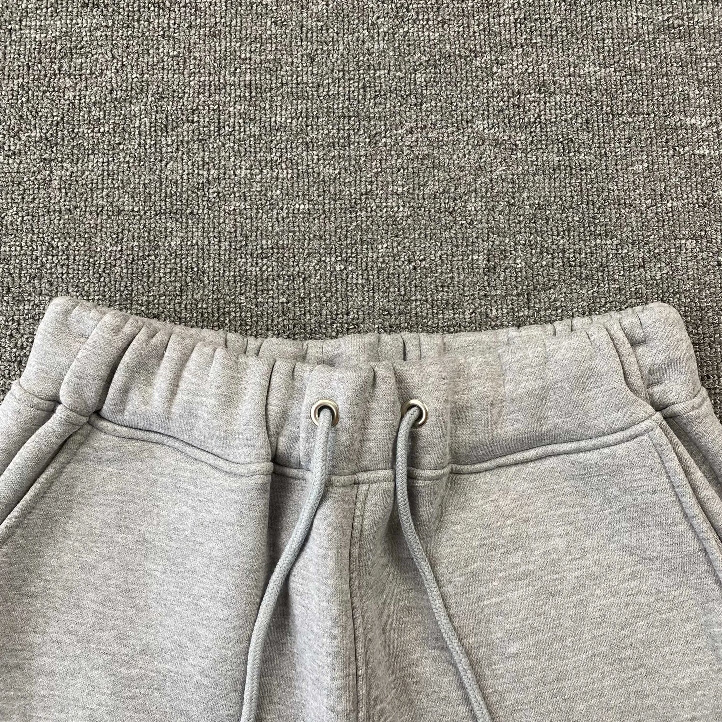 trapstar-chenille-decoded-tracksuit-grey-orange-13-Drip Store Argentina