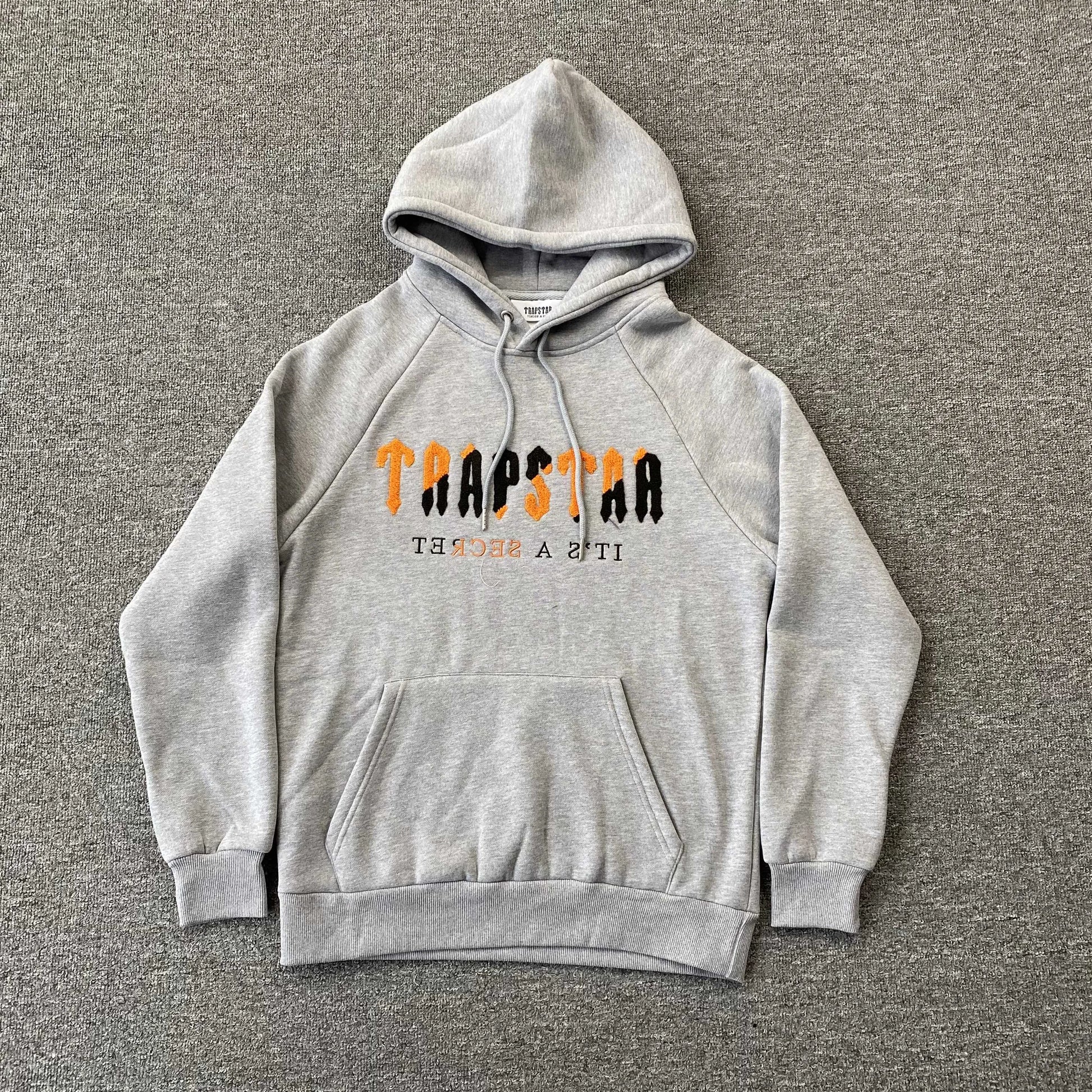 trapstar-chenille-decoded-tracksuit-grey-orange-3-Drip Store Argentina