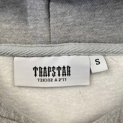 trapstar-chenille-decoded-tracksuit-grey-orange-7-Drip Store Argentina