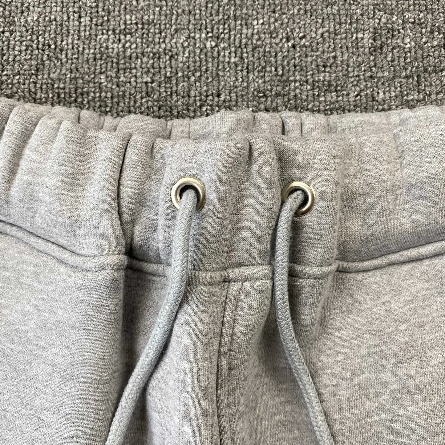 trapstar-chenille-decoded-tracksuit-grey-orange-8-Drip Store Argentina