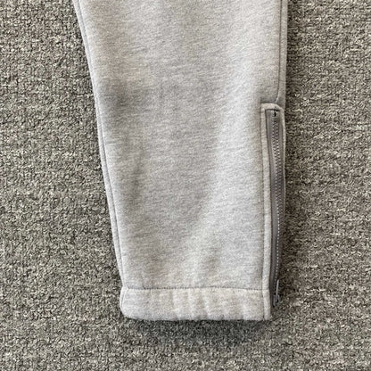 trapstar-chenille-decoded-tracksuit-grey-orange-9-Drip Store Argentina