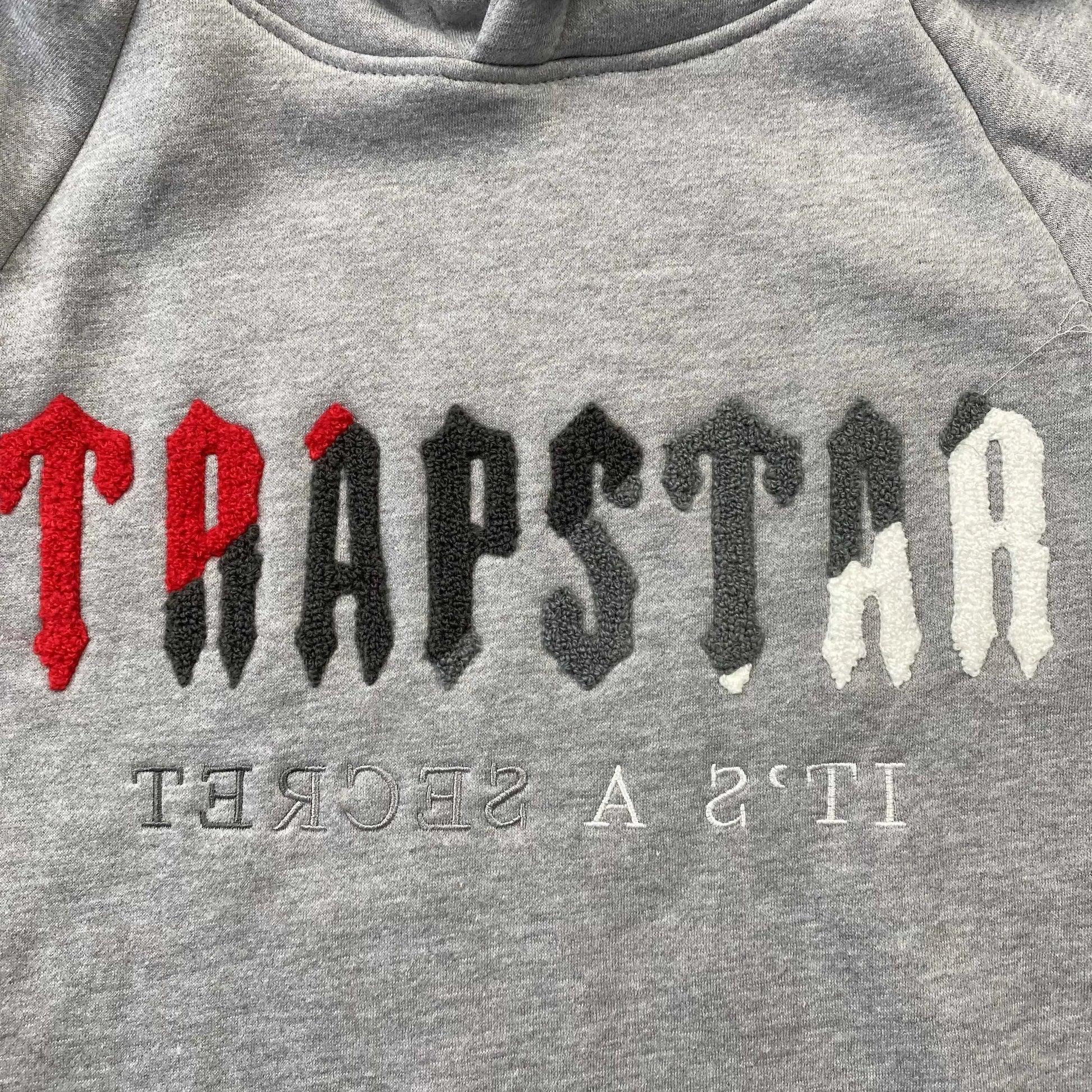 trapstar-chenille-decoded-tracksuit-grey-red-2-Drip Store Argentina