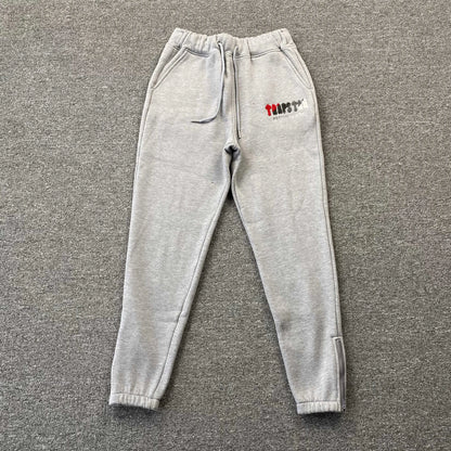 trapstar-chenille-decoded-tracksuit-grey-red-4-Drip Store Argentina