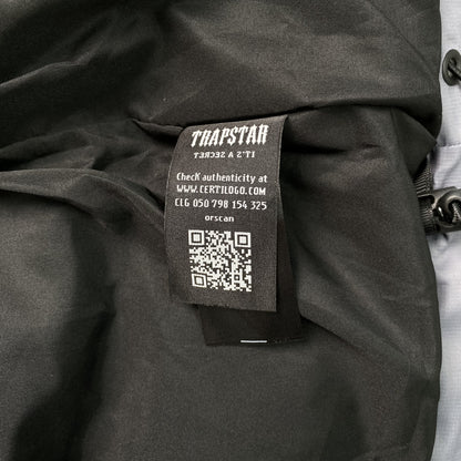 trapstar-decoded-hooded-2_0-puffer-jacket-black-gradient-10-Drip Store Argentina