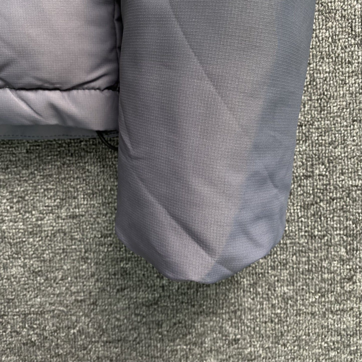 trapstar-decoded-hooded-2_0-puffer-jacket-black-gradient-9-Drip Store Argentina