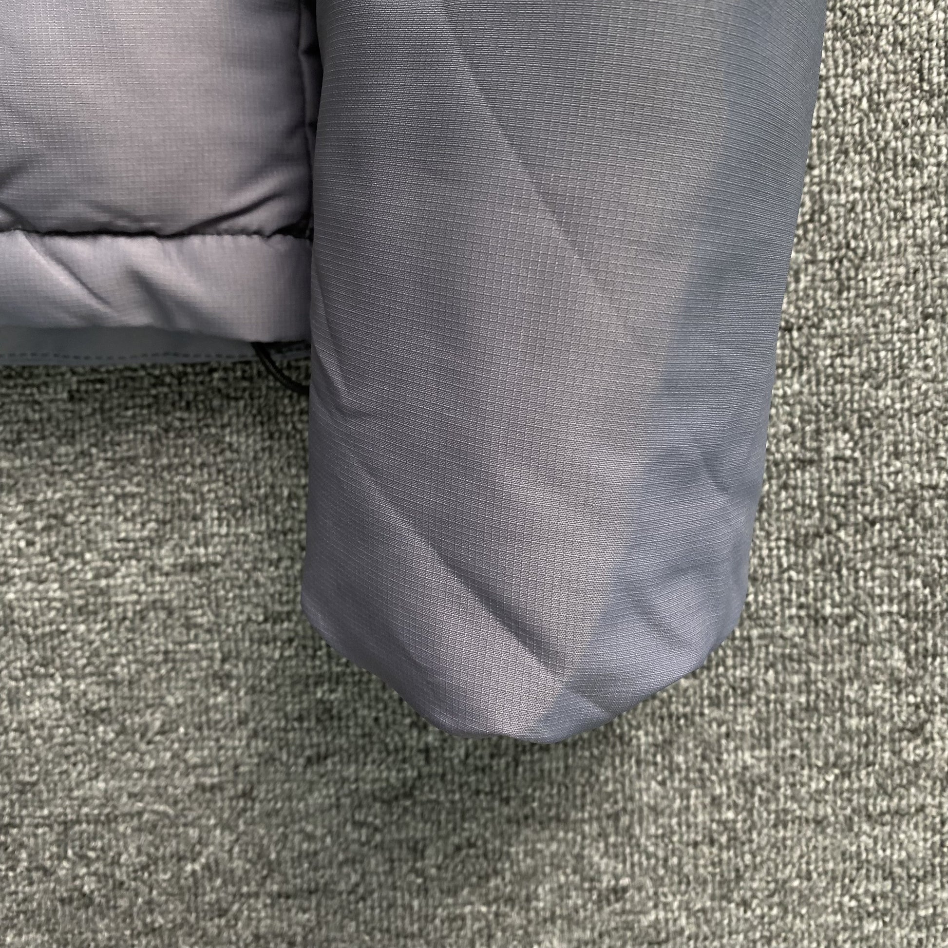 trapstar-decoded-hooded-2_0-puffer-jacket-black-gradient-9-Drip Store Argentina