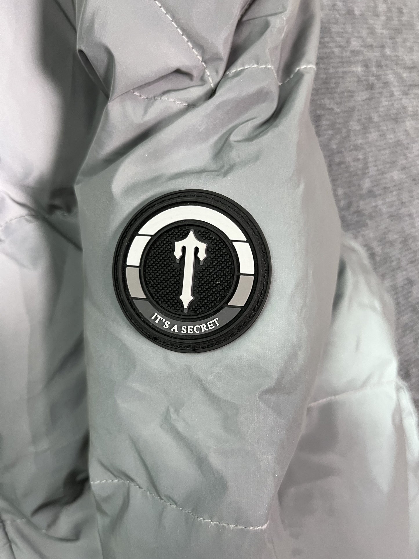 Campera Trapstar Decoded Hooded 2.0 Puffer Reflectiva