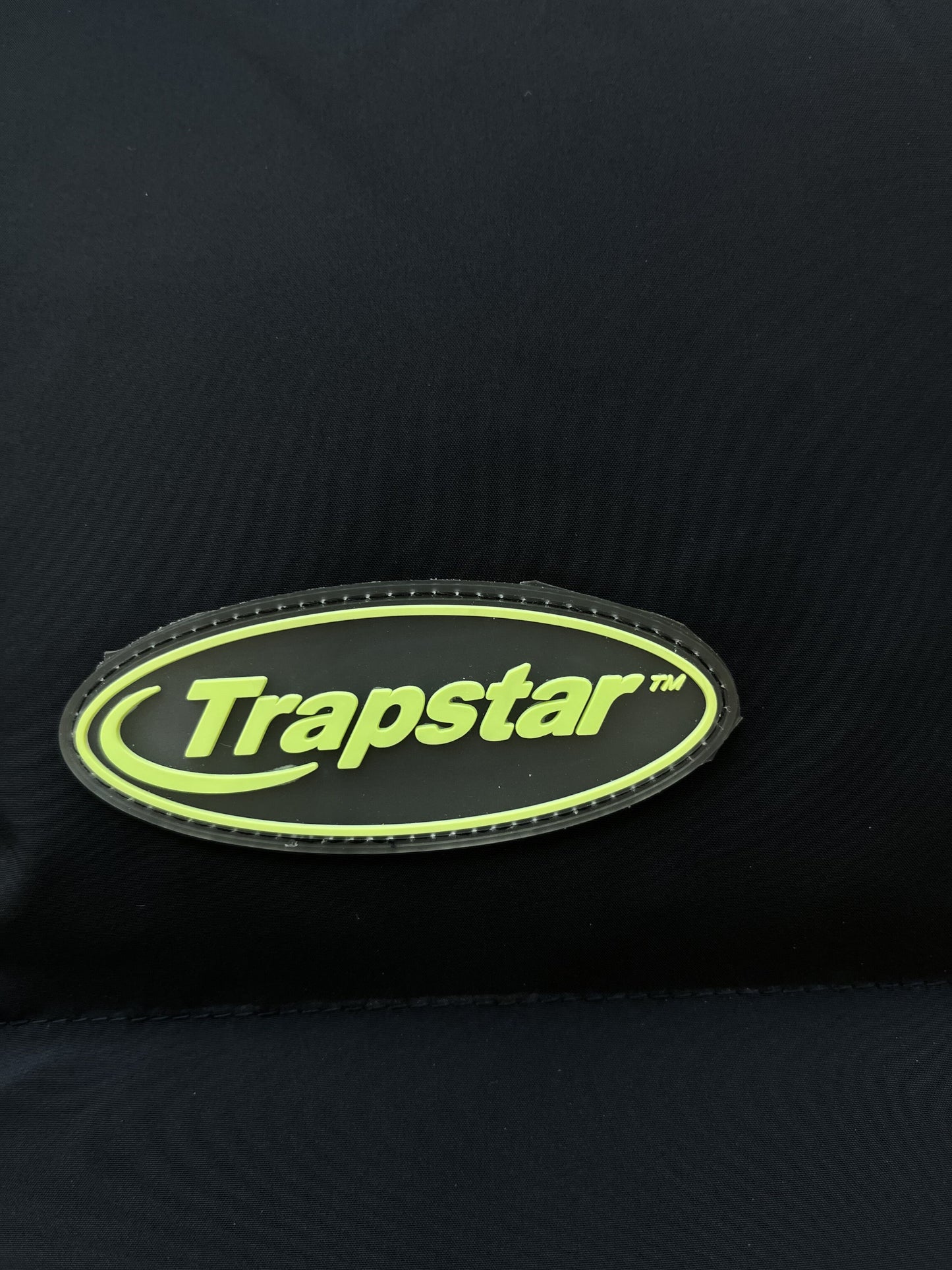 Campera Trapstar Hyperdrive Detachable Hooded Puffer Negra