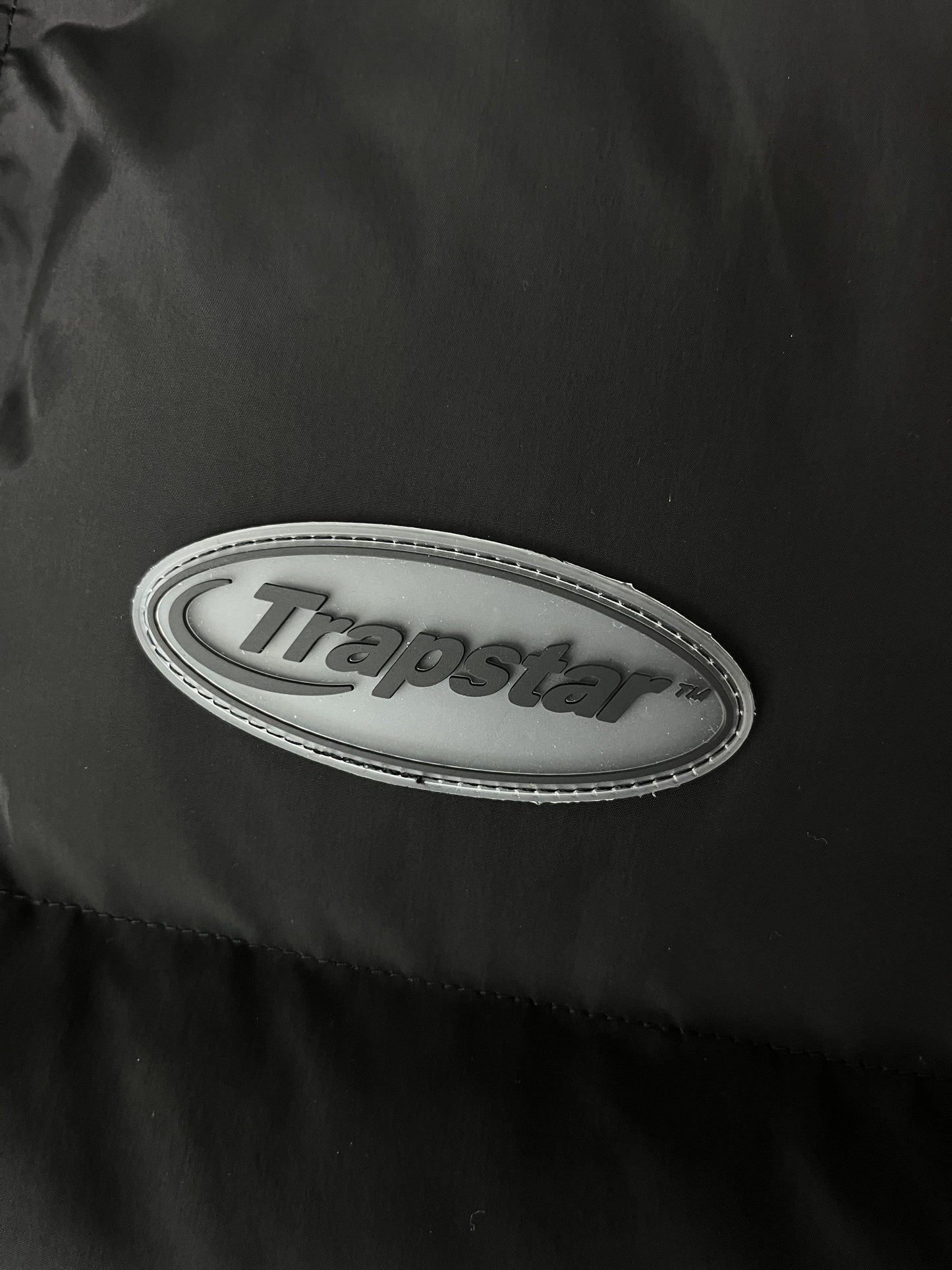 Campera Trapstar Hyperdrive Detachable Hooded Puffer Negra