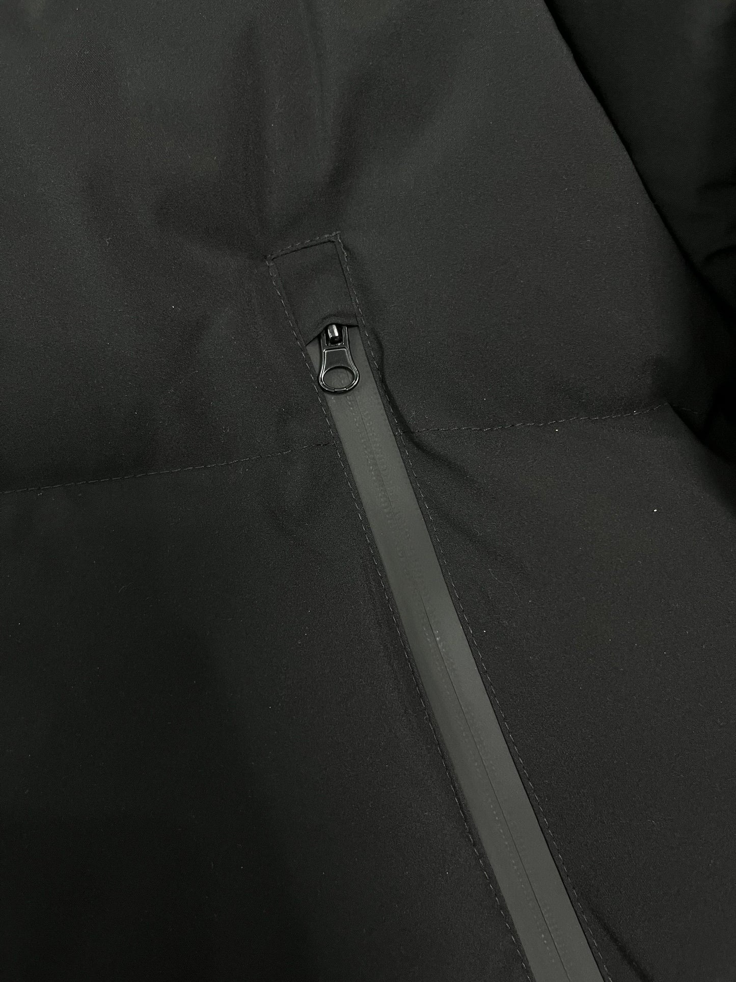 Campera Trapstar Hyperdrive Technical Puffer Negra