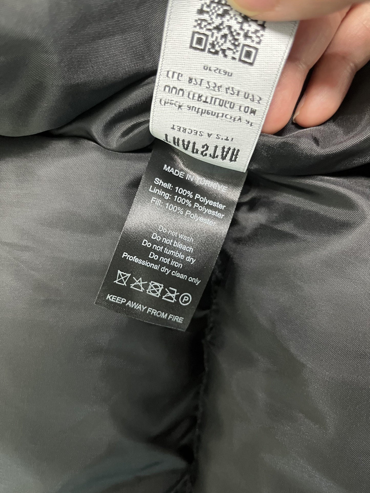 Campera Trapstar Hyperdrive Technical Puffer Negra