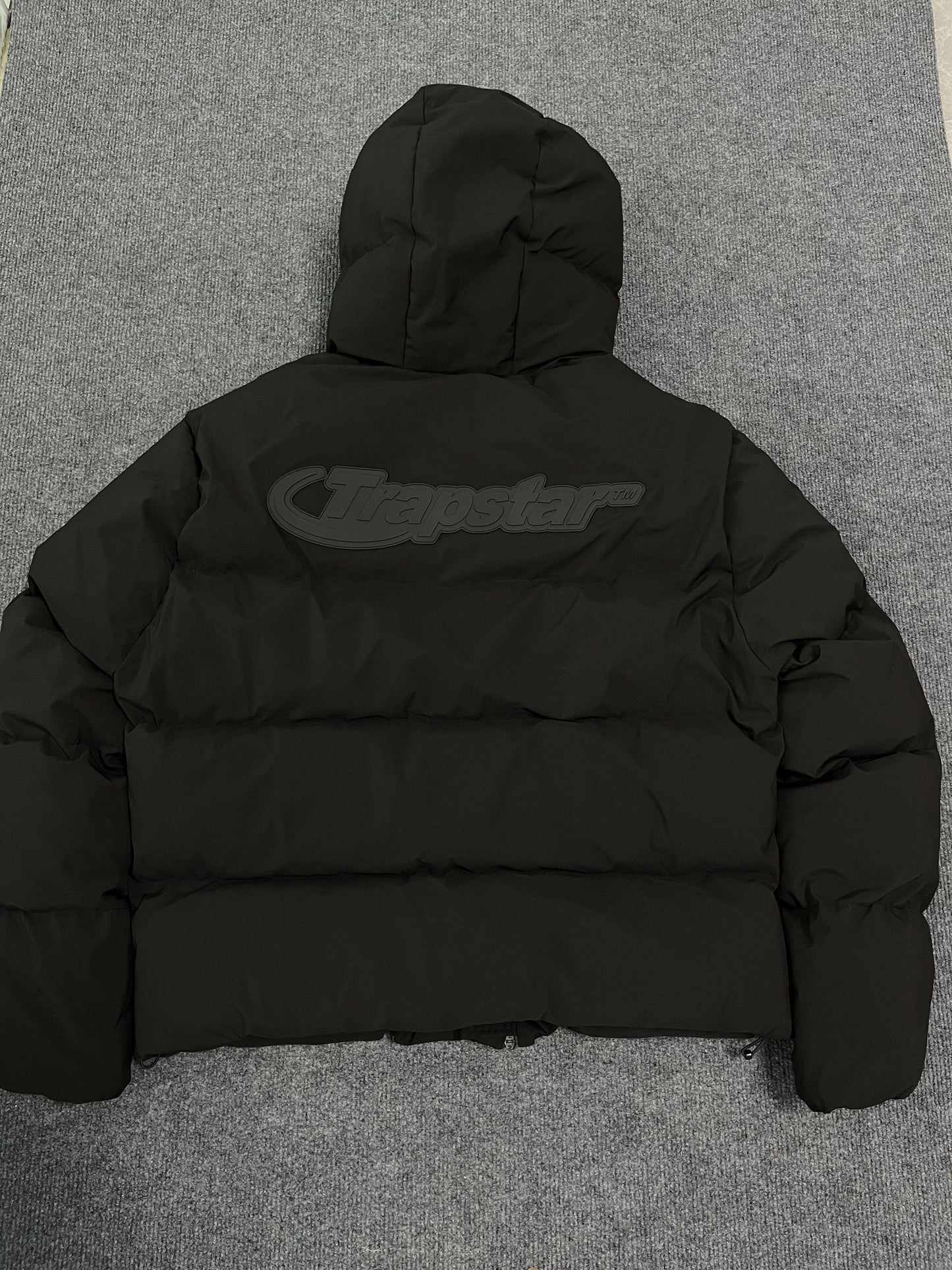 Campera Trapstar Hyperdrive Technical Puffer Negra