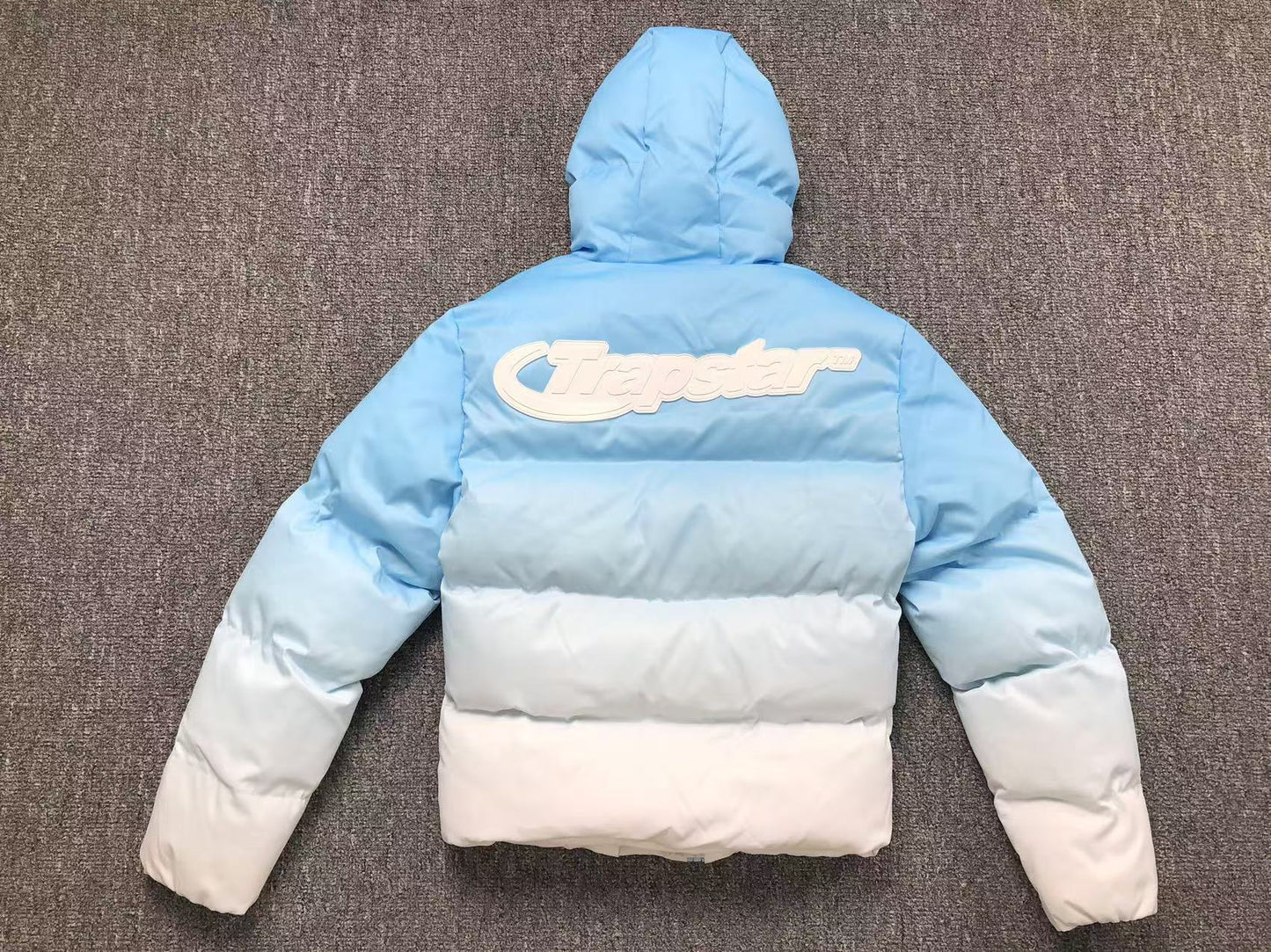 trapstar-hyperdrive-technical-puffer-jacket-gradient-blue-2-Drip Store Argentina