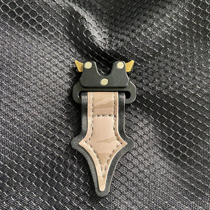 trapstar-irongate-1_0-crossbody-bag-black-tiger-camo-3-Drip Store Argentina