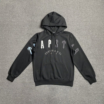 trapstar-irongate-arch-chenille-2_0-tracksuit-black-2_d7ff3d95-Drip Store Argentina