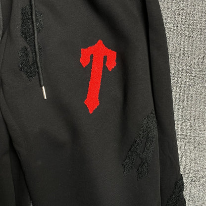 trapstar-irongate-arch-chenille-2_0-tracksuit-black-4_6f33e2f2-Drip Store Argentina
