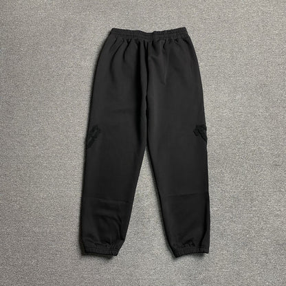 trapstar-irongate-arch-chenille-2_0-tracksuit-black-6_780ad821-Drip Store Argentina