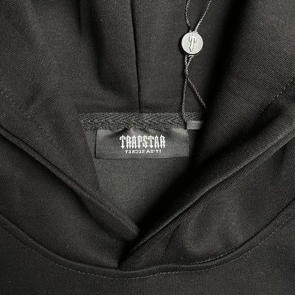 trapstar-irongate-arch-chenille-2_0-tracksuit-black-8_a908d25c-Drip Store Argentina
