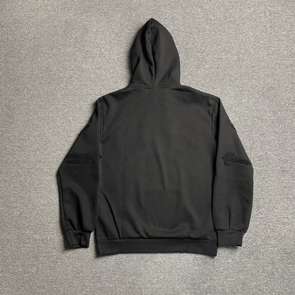 trapstar-irongate-arch-chenille-2_0-tracksuit-black-9_0b200733-Drip Store Argentina