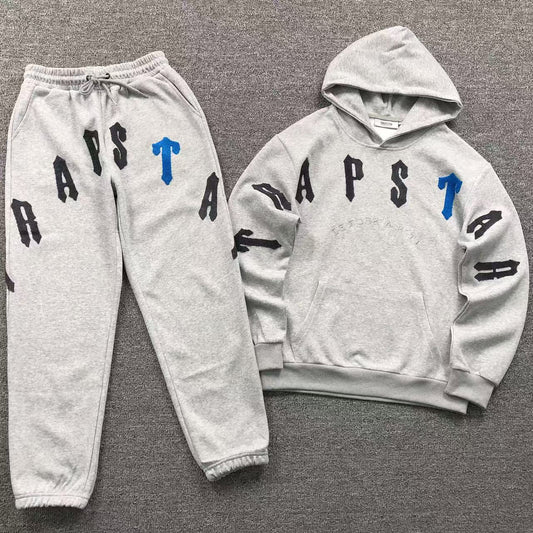 trapstar-irongate-arch-chenille-2_0-tracksuit-grey-Drip Store Argentina