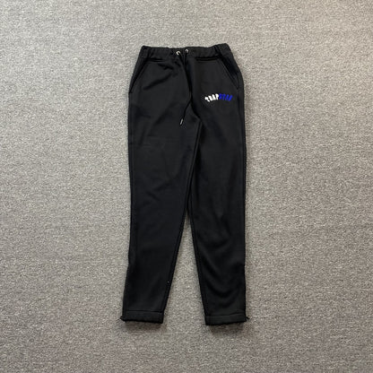 trapstar-irongate-arch-chenille-tracksuit-black-2_8f4f98dc-Drip Store Argentina