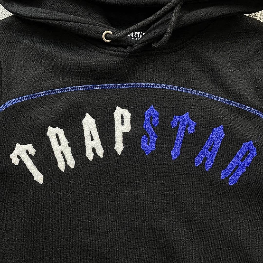trapstar-irongate-arch-chenille-tracksuit-black-3_6bdaf7f8-Drip Store Argentina