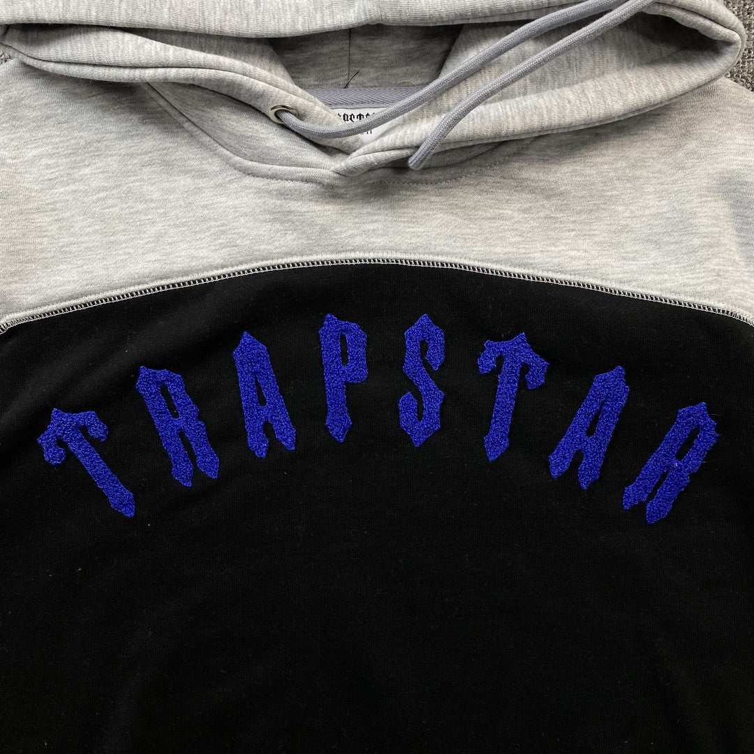 trapstar-irongate-arch-chenille-tracksuit-black-3_8a90bfbb-Drip Store Argentina