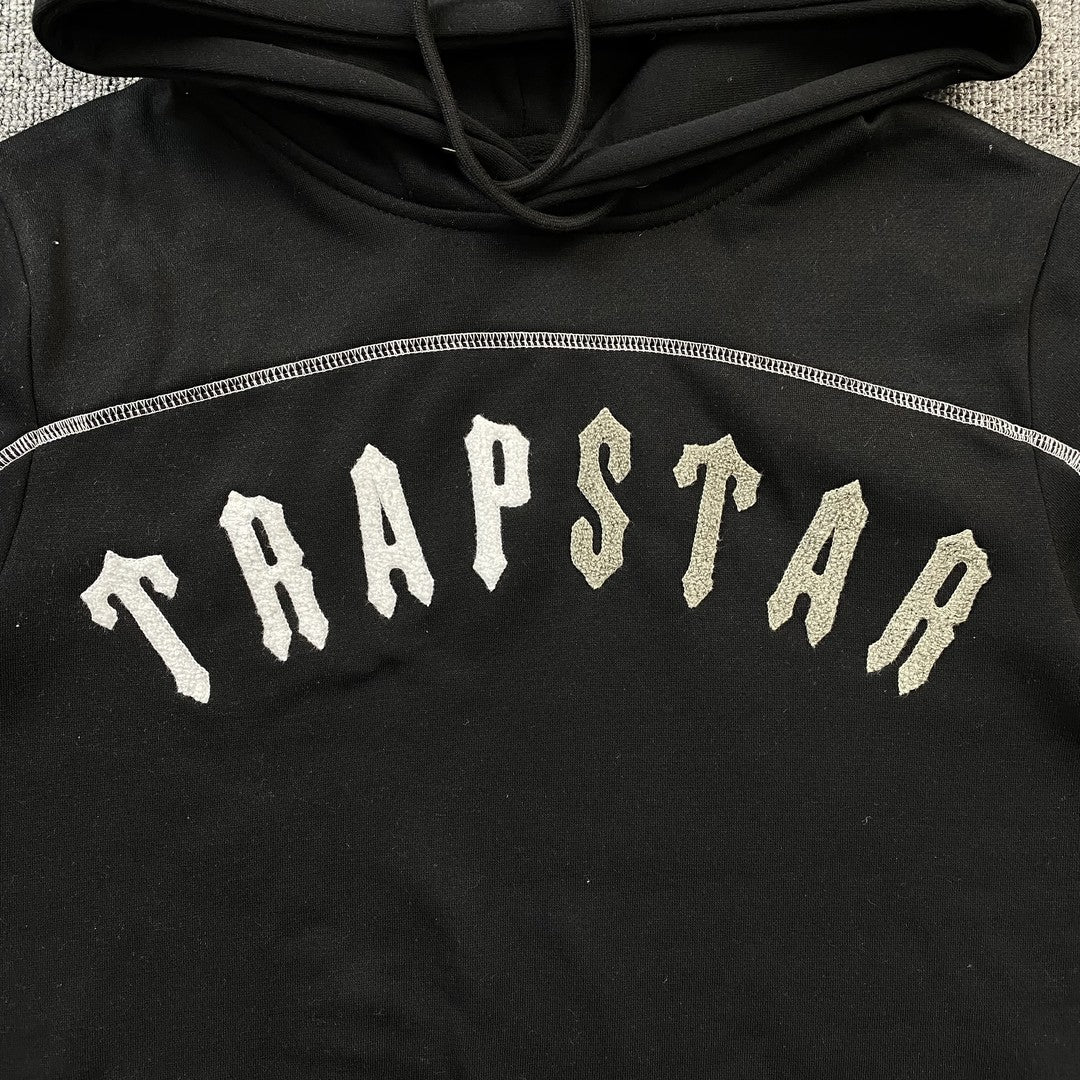 trapstar-irongate-arch-chenille-tracksuit-black-3_970a1ecd-Drip Store Argentina