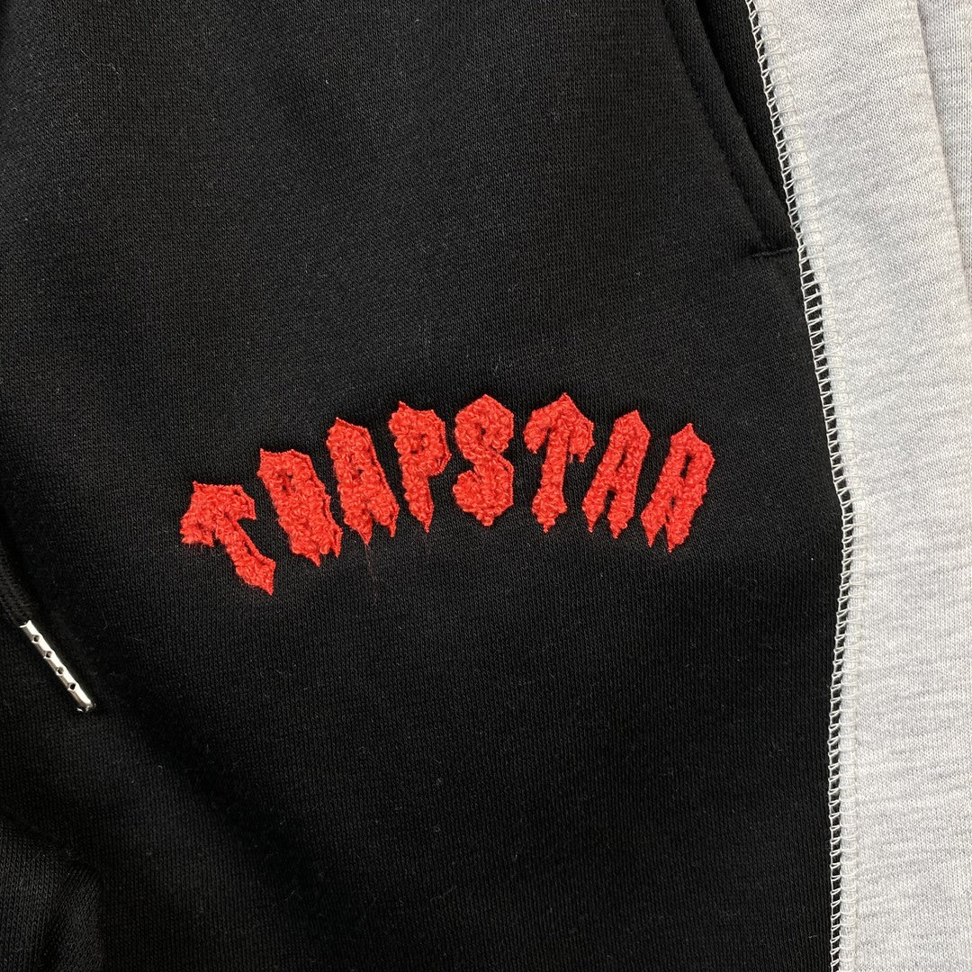 trapstar-irongate-arch-chenille-tracksuit-black-4_861ae6f8-Drip Store Argentina