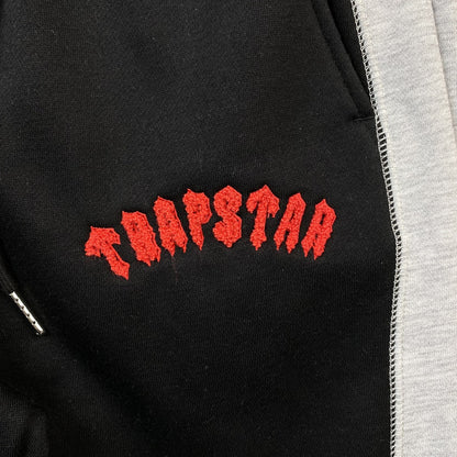 trapstar-irongate-arch-chenille-tracksuit-black-4_861ae6f8-Drip Store Argentina
