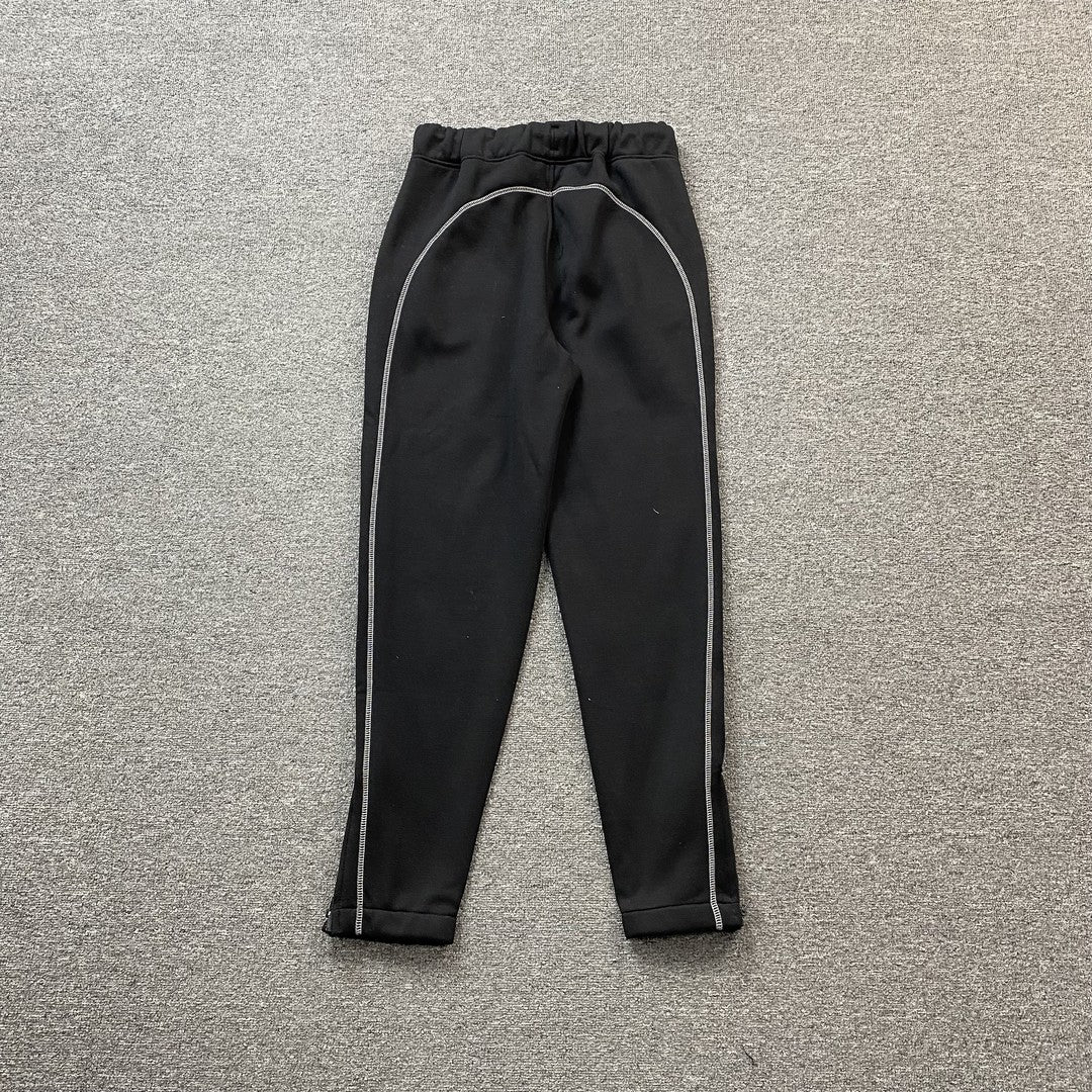 trapstar-irongate-arch-chenille-tracksuit-black-5-Drip Store Argentina