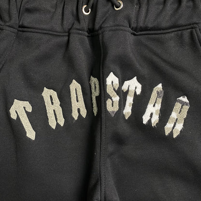 trapstar-irongate-arch-chenille-tracksuit-black-5_cfb64667-Drip Store Argentina