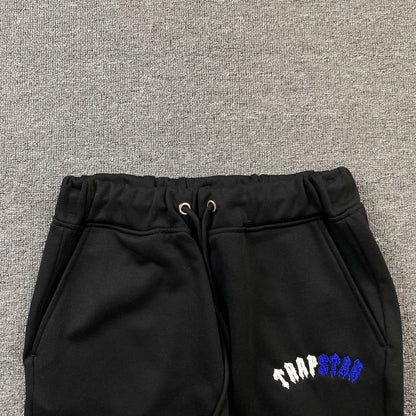 trapstar-irongate-arch-chenille-tracksuit-black-6_3f62ff45-Drip Store Argentina