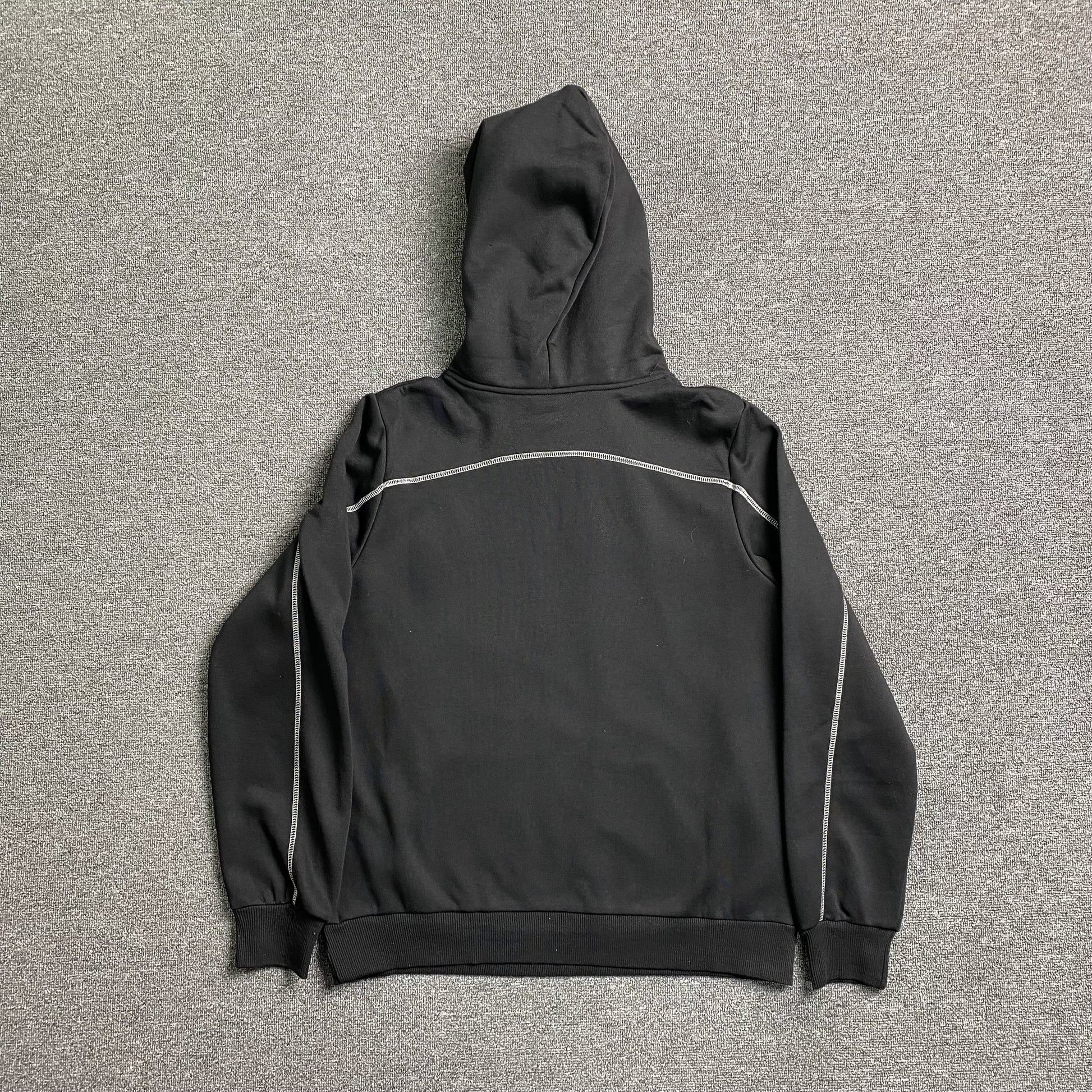 trapstar-irongate-arch-chenille-tracksuit-black-6_51fd6a68-Drip Store Argentina