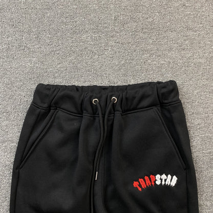 trapstar-irongate-arch-chenille-tracksuit-black-6_88ded299-Drip Store Argentina