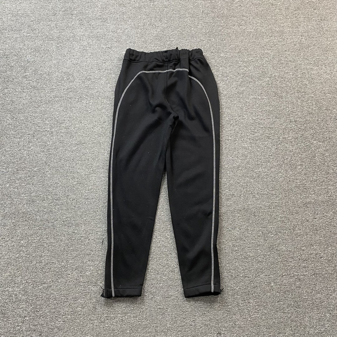 trapstar-irongate-arch-chenille-tracksuit-black-8_52fee886-Drip Store Argentina