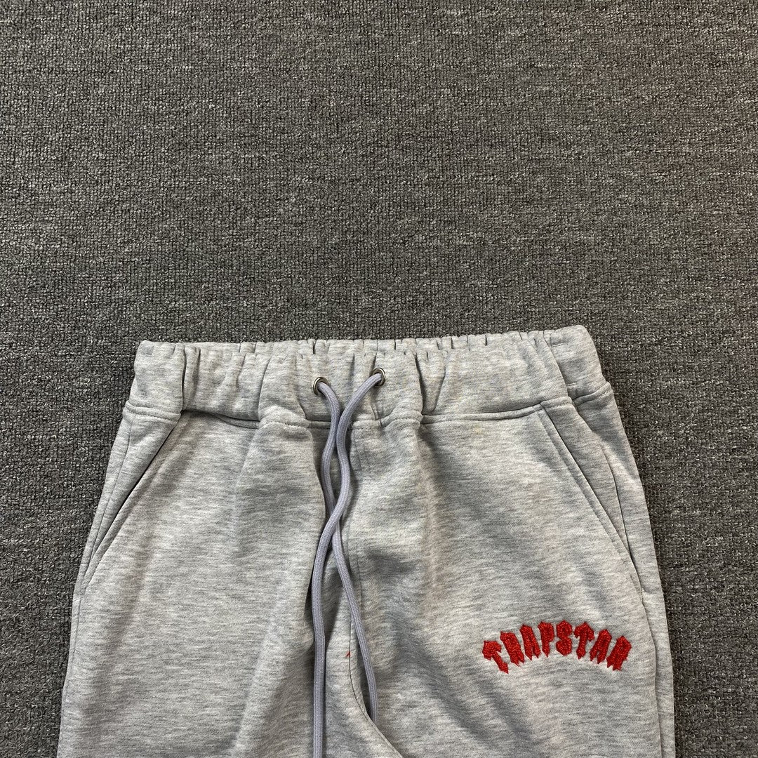 trapstar-irongate-arch-chenille-tracksuit-grey-8-Drip Store Argentina