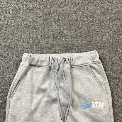 trapstar-irongate-arch-chenille-tracksuit-grey-9_6783b6df-Drip Store Argentina