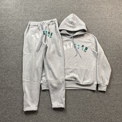 trapstar-irongate-arch-chenille-tracksuit-grey_3df78b54-Drip Store Argentina