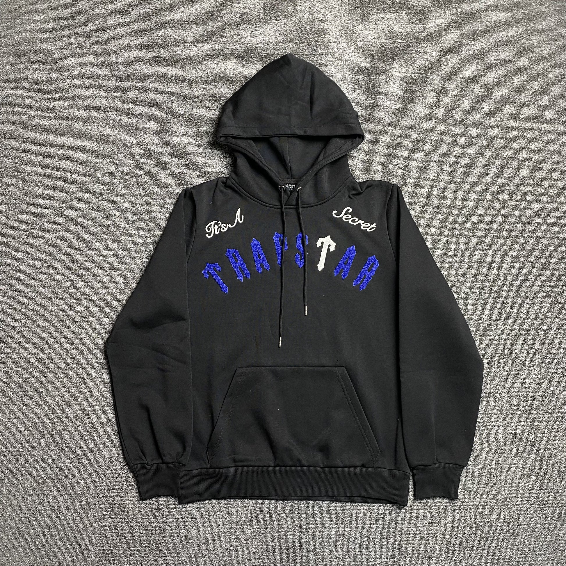 trapstar-irongate-arch-its-a-secret-tracksuit-black-2-Drip Store Argentina