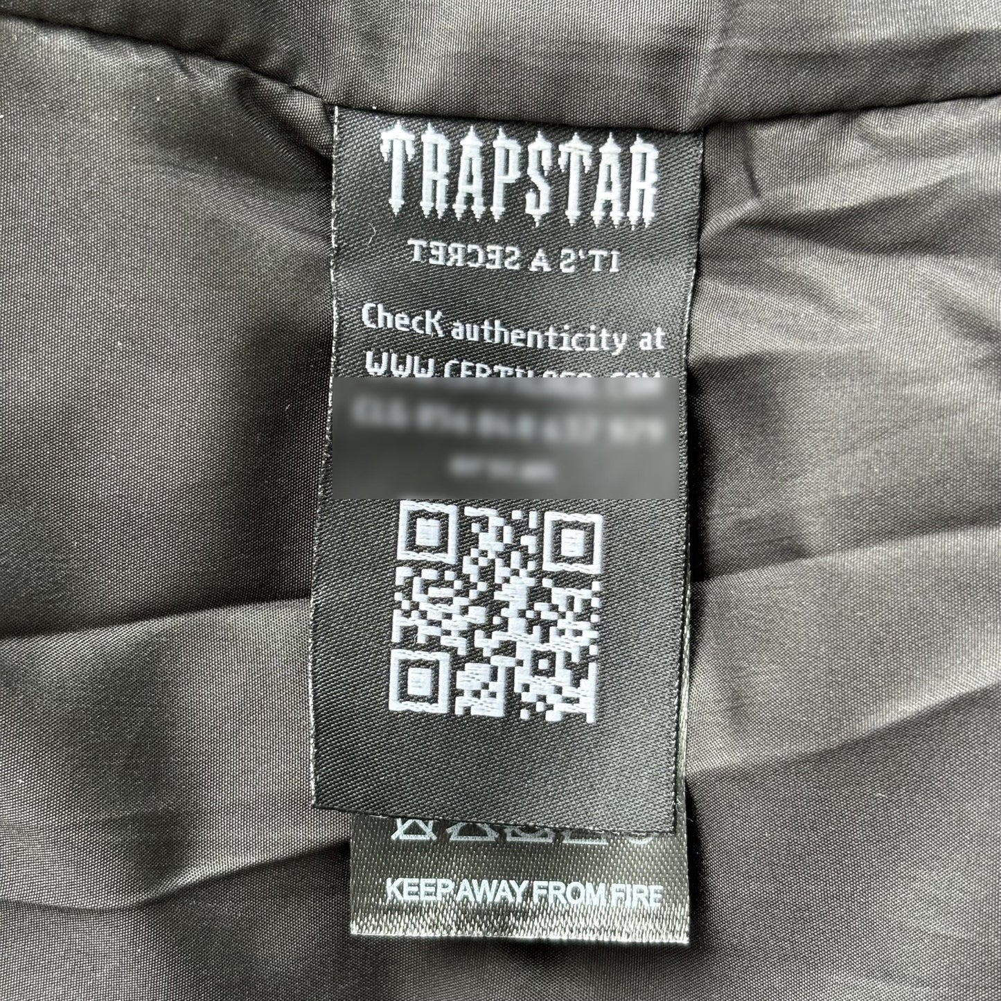 Campera Trapstar Irongate Arch Puffer Azul