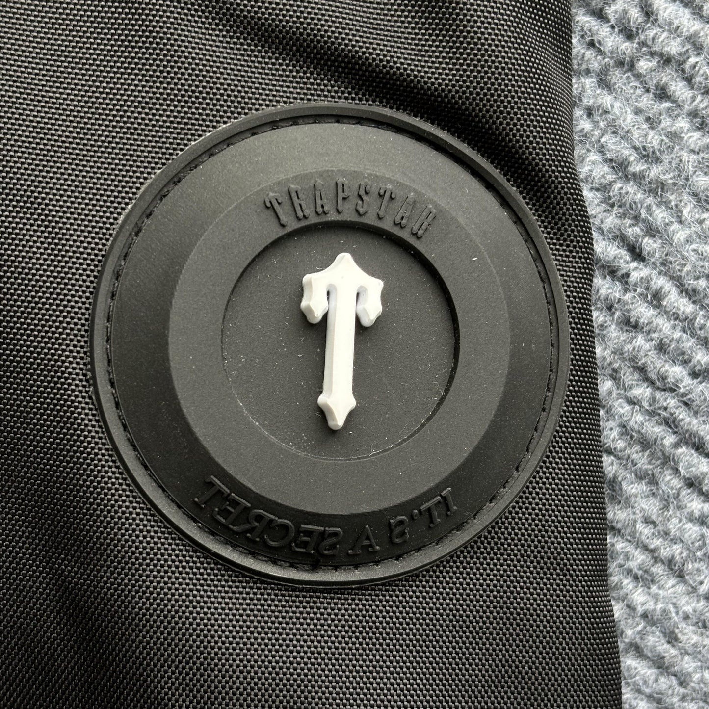 Campera Trapstar Irongate Arch Puffer Azul